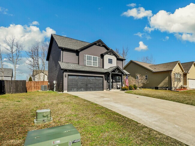 Building Photo - 505 Sourwood Dr