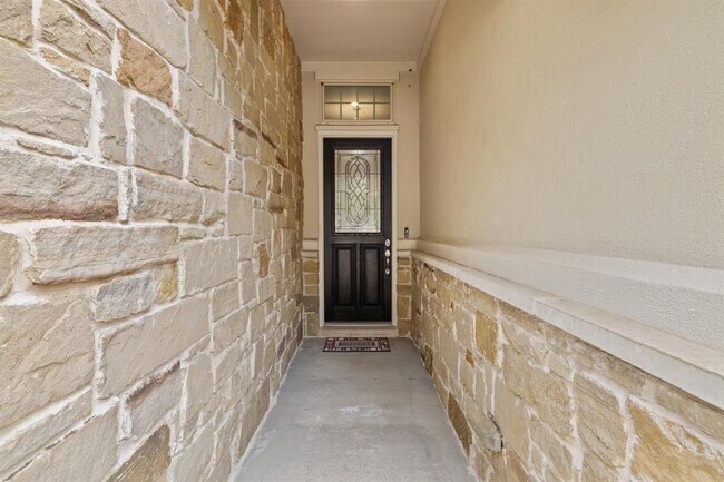 Building Photo - 3824 Ashbury Rd