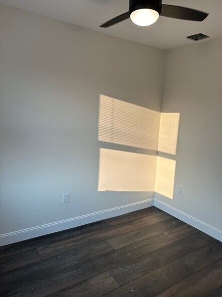 2nd bedroom/office - 319 Monroe St
