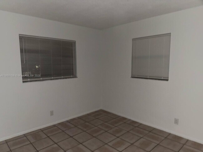 Building Photo - 9203 NW 38th Dr