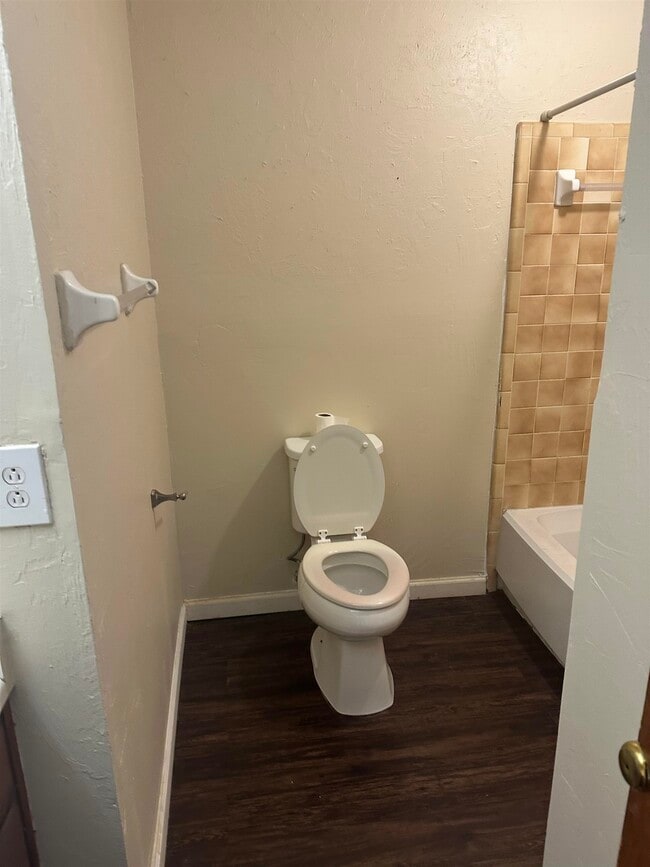 Building Photo - 2651 Chateau Ln