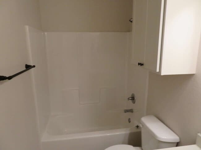 Building Photo - Beautiful Home Located Near Texas Tech Cam...