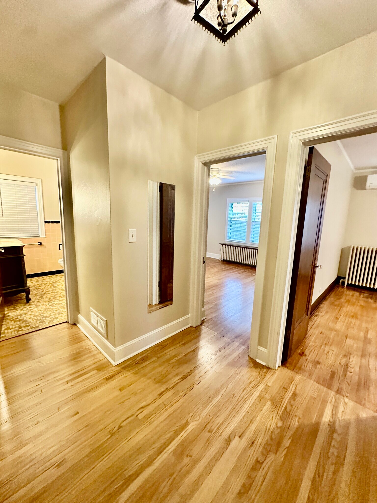 Building Photo - 3540 Irving Ave S