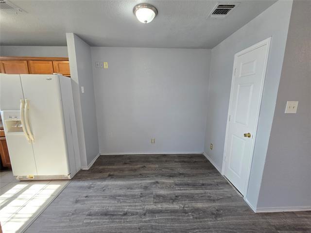 Building Photo - 1439 E Robert St