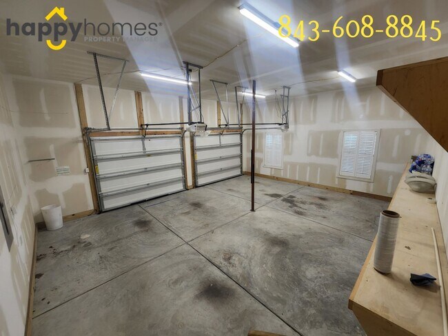 Building Photo - 4 Bed 2.5 Bath Home Located in Cedar Grove subdivision in North Charleston!