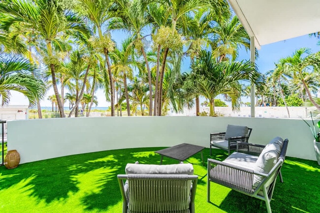 Building Photo - 6345 Collins Ave