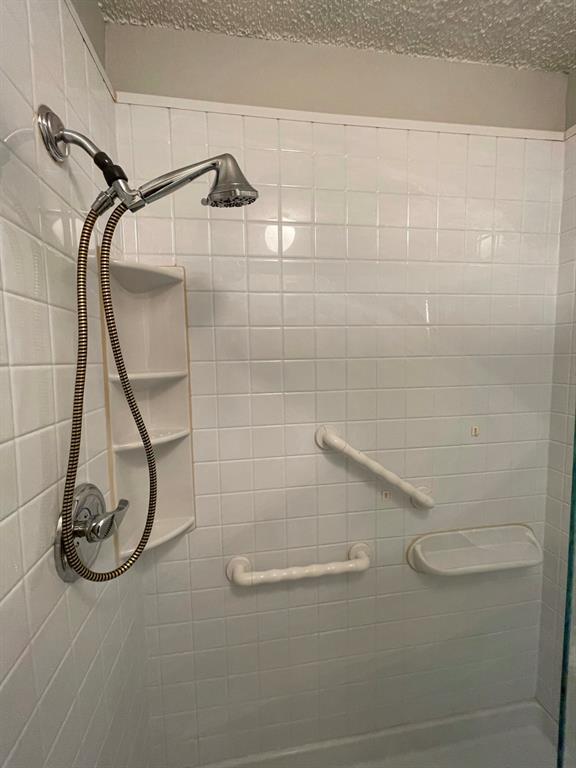 Building Photo - 5003 Spring Forest Dr