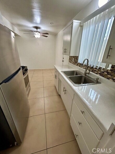 Building Photo - 37111 Cathedral Canyon Dr