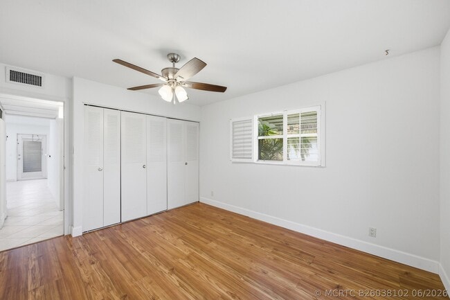 Building Photo - 28 Seville Dr