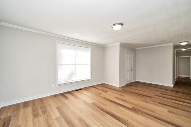 Building Photo - 13430 Murry St