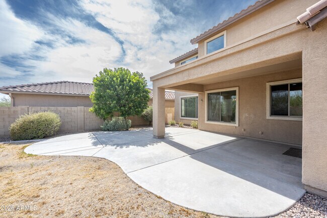 Building Photo - 2023 W Shackleton Dr
