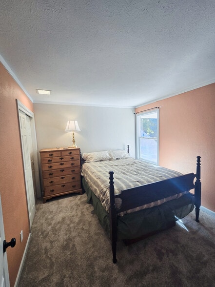 Building Photo - 1094 E 17th Ave