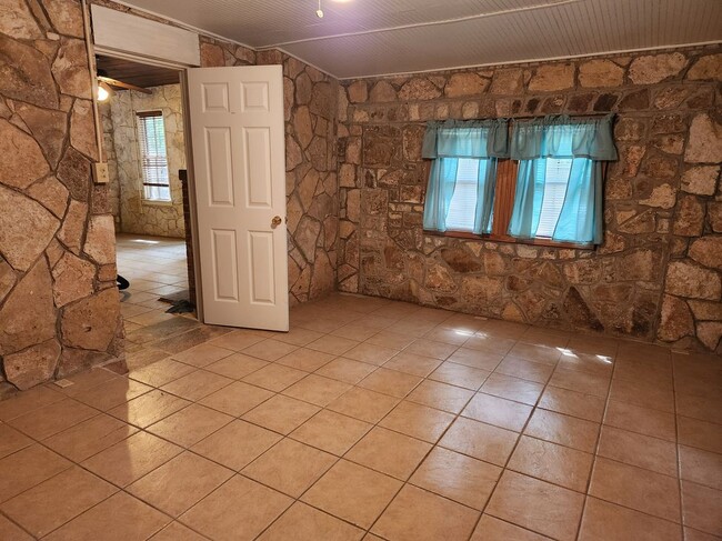 Building Photo - 19614 Grey Forest Dr