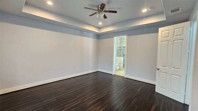 Building Photo - 3715 Aldridge Dr