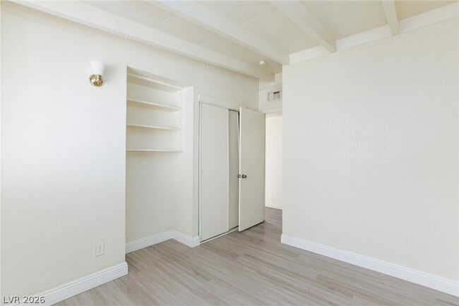 Building Photo - 232 Hillcrest Dr