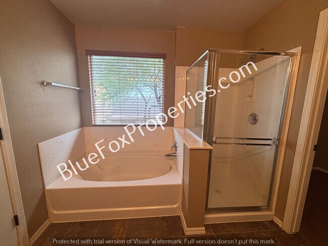 Building Photo - 6959 S Red Maids Dr