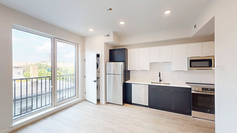 Building Photo - 24 Mt Pleasant St