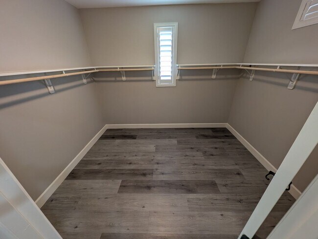 Building Photo - 10422 Hickory Bark Rd