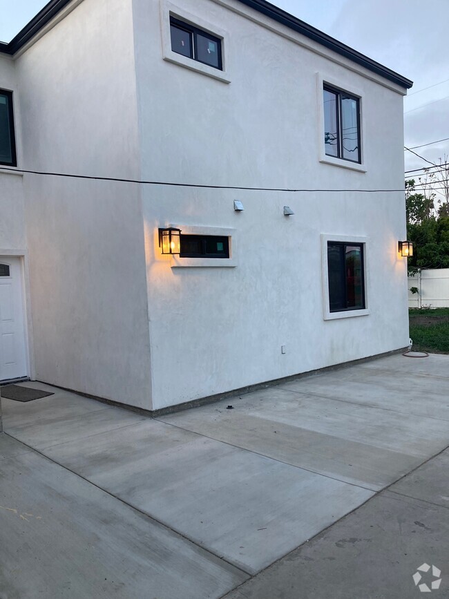 Building Photo - 4514 9th Ave