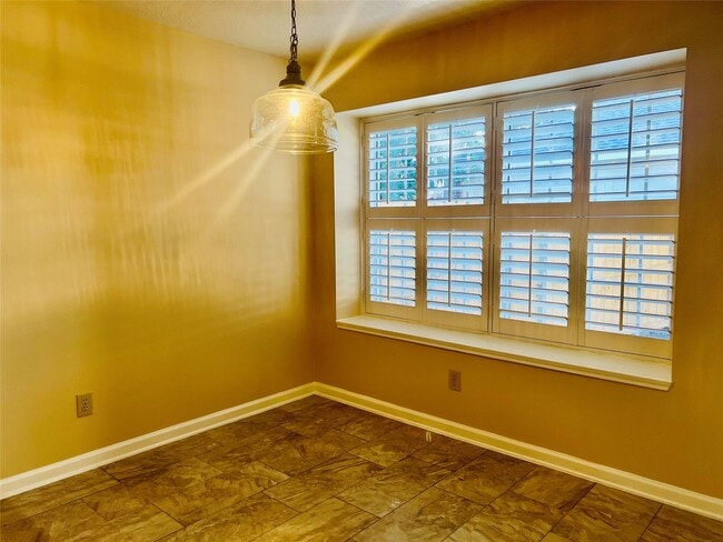 Building Photo - 8815 Crazy Horse Trail