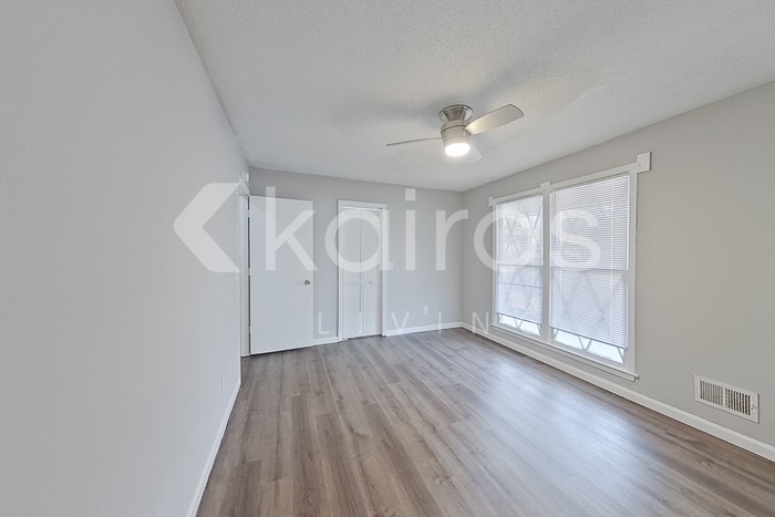 Building Photo - 340 Carterhill Dr