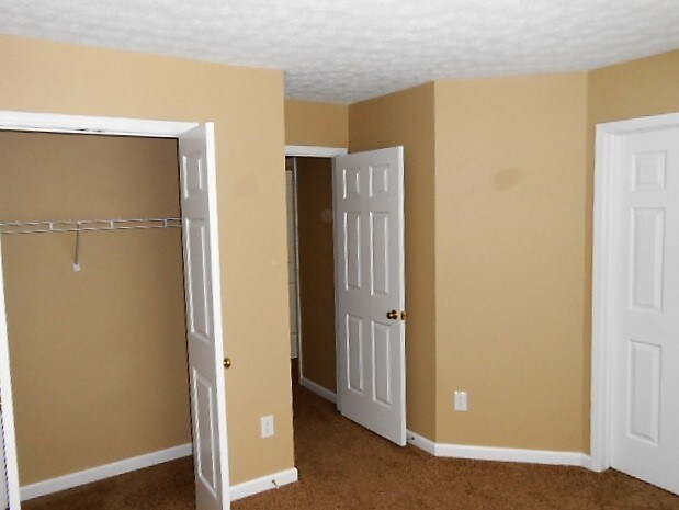 Building Photo - 2464 Miami Village Dr