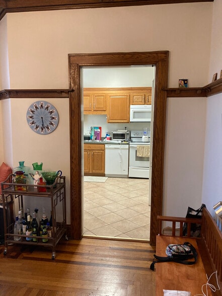 Building Photo - 204 Bradford St