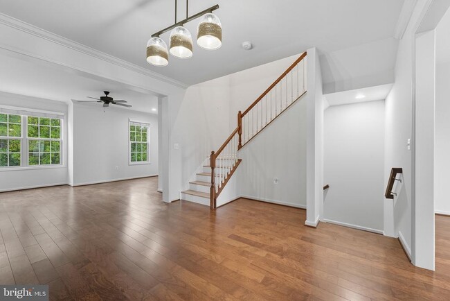 Building Photo - 15983 Marsh Pl