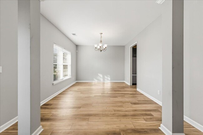 Building Photo - Spacious 5-Bedroom Home in the Live Oak Community – Richmond Hill, GA