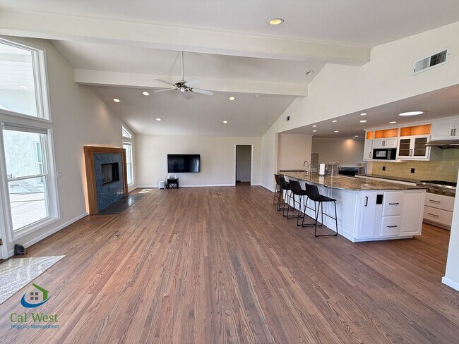 Building Photo - Coming Soon! $5995 - Spacious Remodeled 4 Bed 2.5 Bath Home on 1/2 Acre Lot in Cambrian Park/Grea...