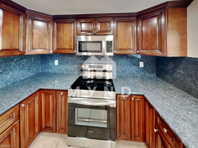 Building Photo - 3 br, 2.5 bath Townhome - 34320 Gadwall Cmn