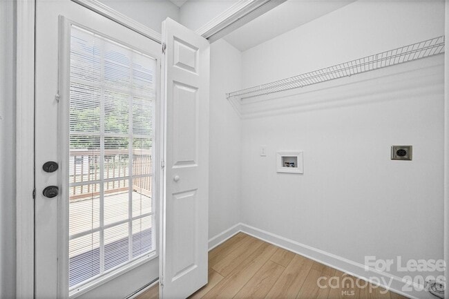 Building Photo - 425 Griggs Rd