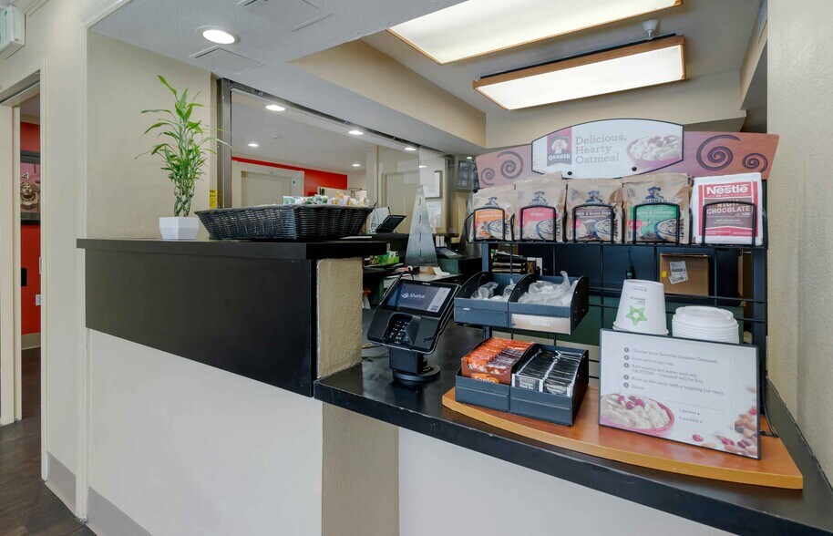 Building Photo - Furnished Studio-Fremont - Fremont Blvd. S...