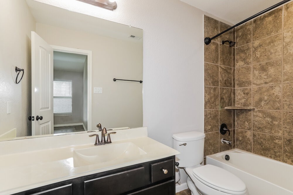 Building Photo - 7415 Durango Creek Dr