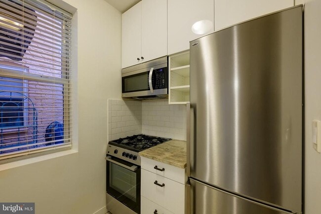 Building Photo - 1771 Swann St NW