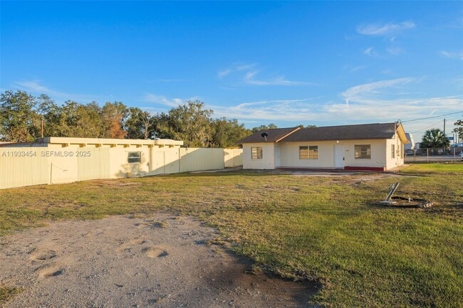 Building Photo - 1705 FL-37