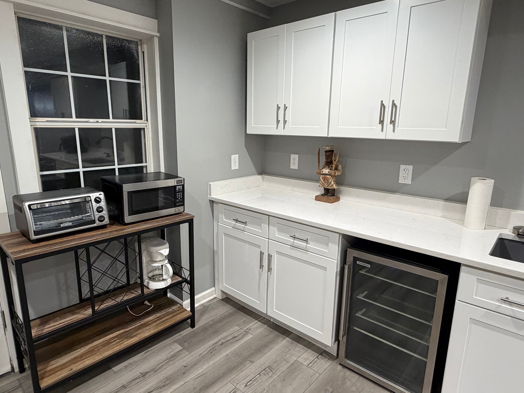 Building Photo - 220 Drumcliff Ct