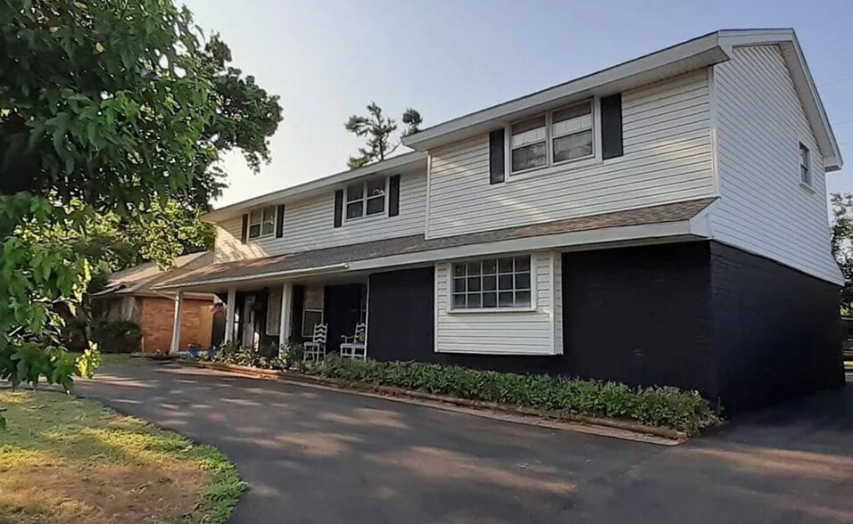 Building Photo - 3308 W Rock Creek Rd