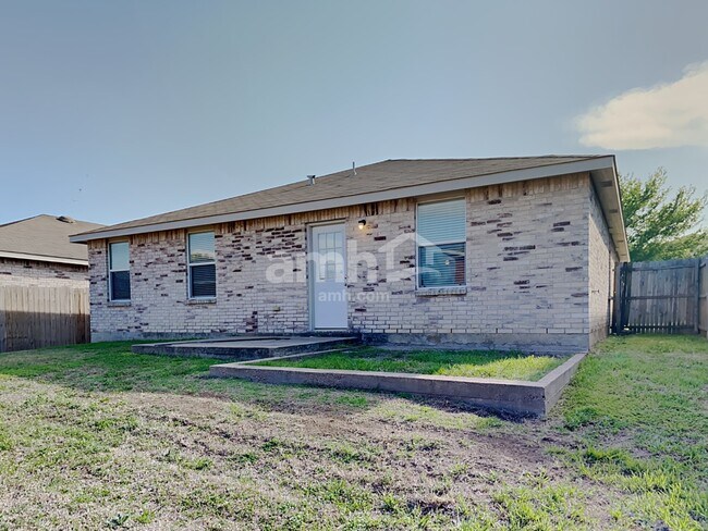 Building Photo - 8427 Cotton Valley Ln