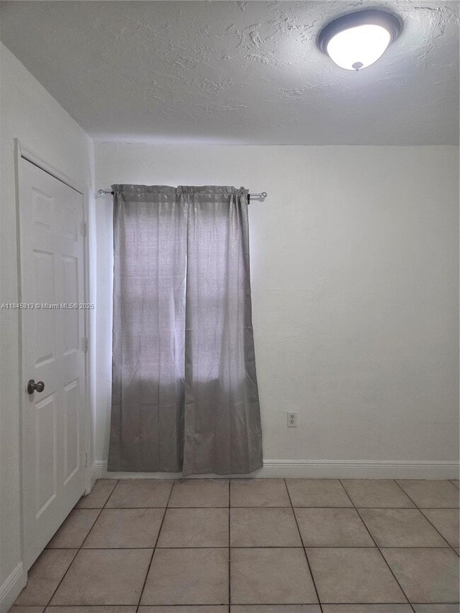 Building Photo - 15721 NW 17th Ct