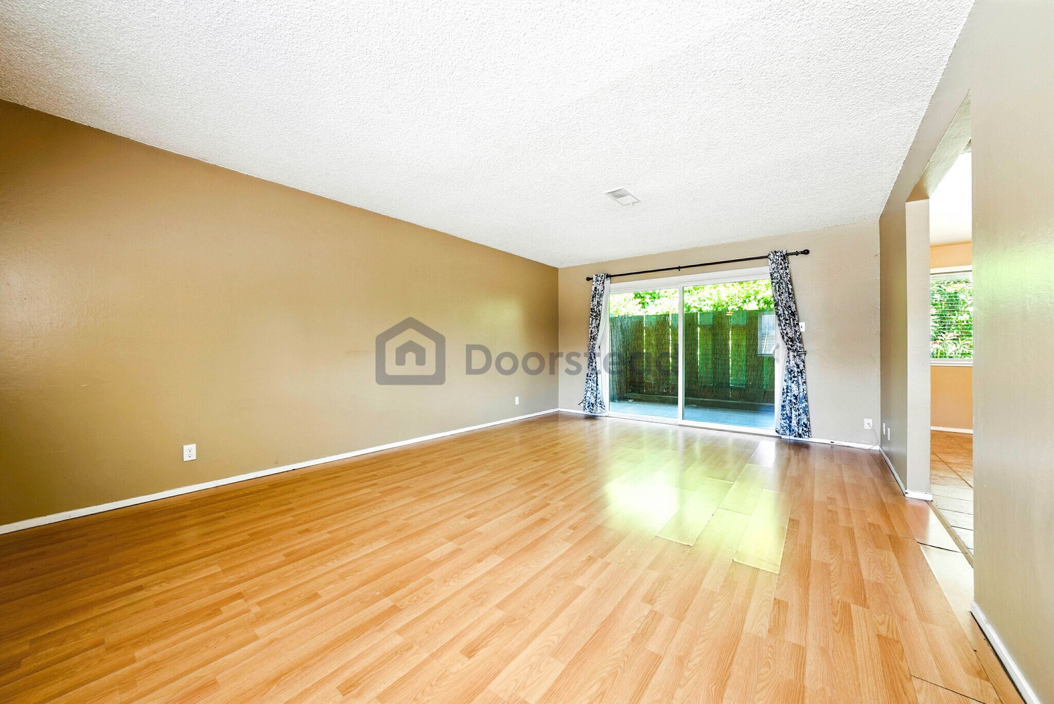 Building Photo - 709 Pope Dr