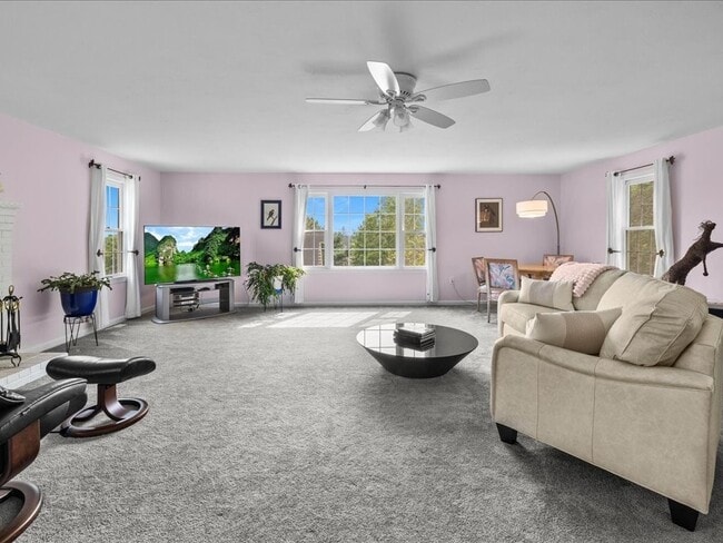 Building Photo - 6 Wood St