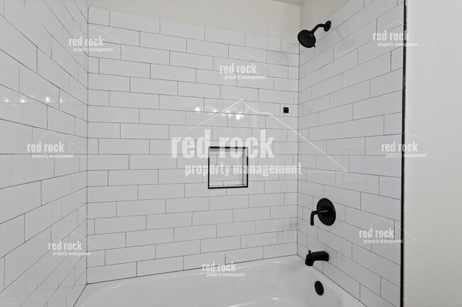 Building Photo - 4207 N Abbey Rd