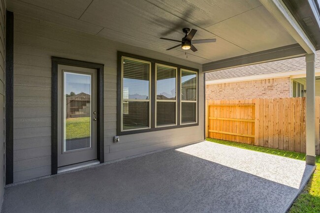 Building Photo - 14377 Cedar Shadow Dr