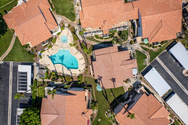 Building Photo - 505 S Farrell Dr