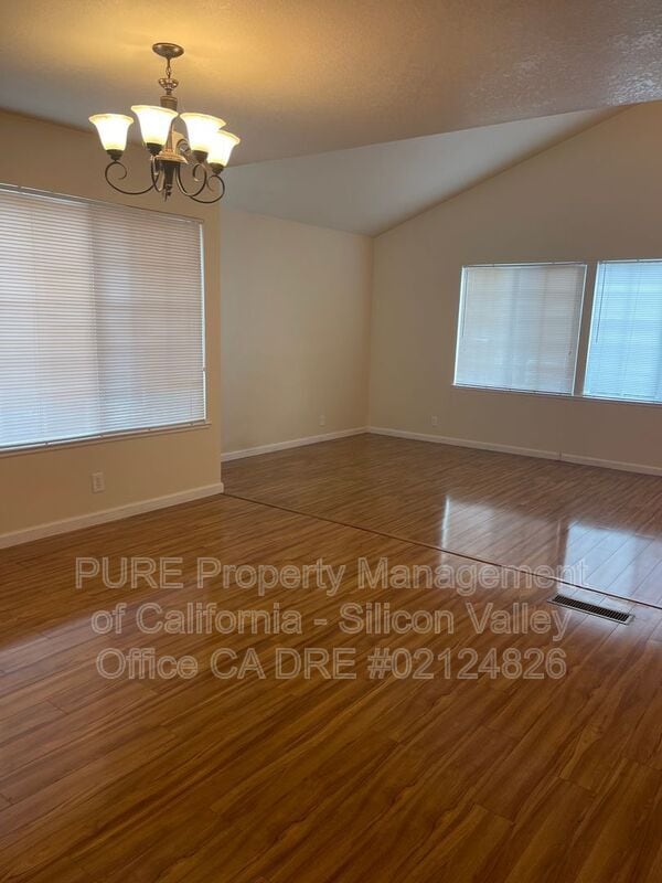 Building Photo - 6361 Pearlroth Dr