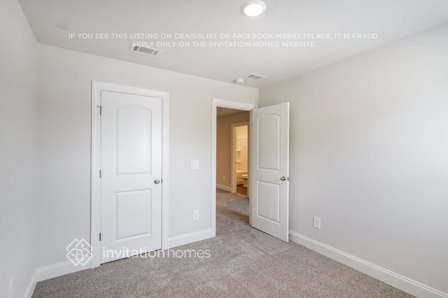 Building Photo - 145 Maybrook Dr