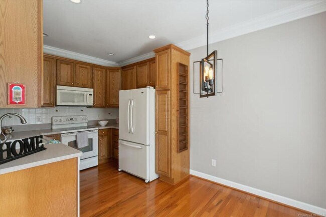 Building Photo - 4320 Lydias Dr