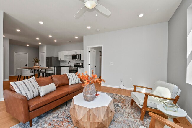 Building Photo - 505 W Grand St