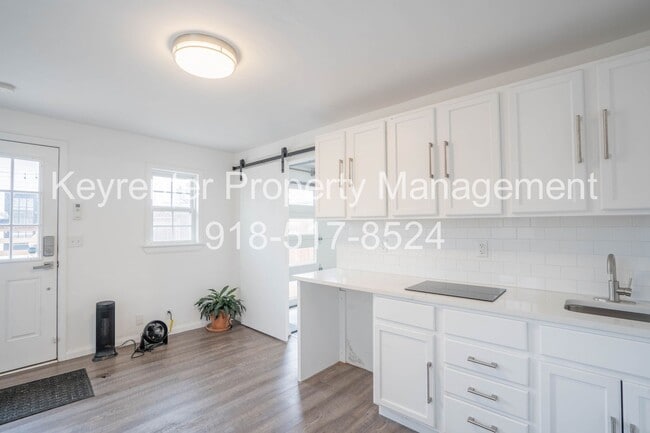 Building Photo - Midtown Tulsa | 4 Bed | 2 Bath | 2,010 SQFT